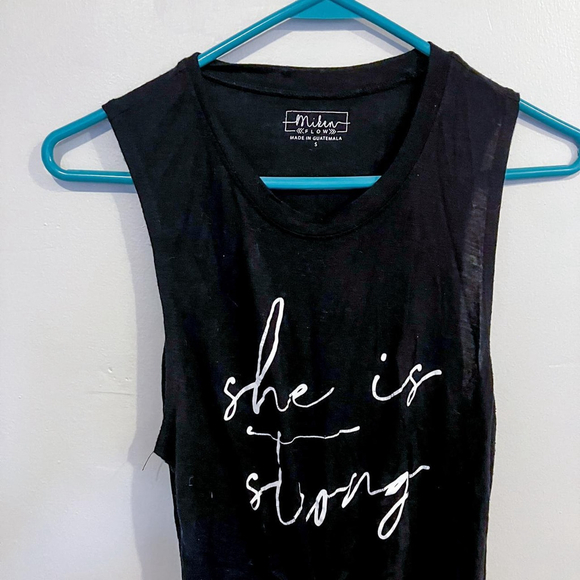 💪🖤✨ "SHE IS STRONG" EMPOWERING GRAPHIC MUSCLE TANK ✨🖤💪 - Picture 3 of 3
